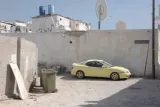 Habitat précaire dans les résidus populaires du centre-ville de Doha, entre Msheireb et Sûq Waqif. 