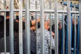 A l'intérieur des couloirs, c'est la cohue. Les Palestiniens attendent parfois plus de quinze minutes, entassés les uns sur les autres, avant que le tourniquet ne se débloque à nouveau, laissant accéder aux points de contrôle une nouvelle vague de travailleurs.