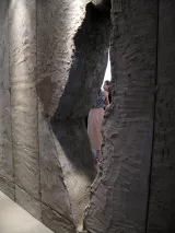 « Whole in the Wall »