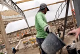 Ouvrier sur le site de fouilles de la« Cité de David »