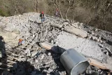 Ruines d'une maison bombardée dans le village de Sarkan