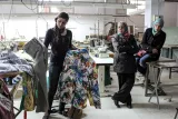 Les ouvrières dans l'usine