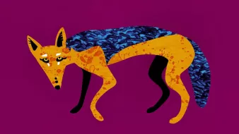 L'image représente une illustration stylisée d'un renard. Le corps du renard est composé de couleurs vives, principalement un mélange d'orange et de bleu, avec des motifs et textures qui ajoutent du caractère à l'animal. La tête du renard est tournée légèrement sur le côté, avec des yeux expressifs qui attirent l'attention. L'arrière-plan est d'une couleur violette unie, ce qui met en valeur le renard et ses couleurs vives. L'ensemble donne une impression moderne et artistique.