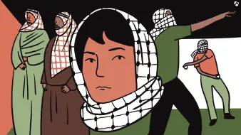 L'immagine mostra un gruppo di figure illustrati in uno stile grafico semplice e stilizzato. Al centro, c'è un volto di un giovane, con un copricapo che ricorda un keffiyeh. Intorno a lui, ci sono altre persone che indossano anch'essi keffiyeh e abiti tradizionali. Una figura è in movimento, apparentemente lanciando qualcosa, mentre le altre sembrano in piedi, con un'espressione seria. Lo sfondo è diviso in vari colori, creando un contrasto visivo tra le diverse aree dell'immagine. L'insieme comunica un senso di identità culturale e di impegno politico.