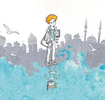 L'image représente un personnage au style dessiné, avec des cheveux roux et une expression pensive. Il se tient sur une surface d'eau, tandis que son reflet montre un autre visage souriant. En arrière-plan, on aperçoit une ville avec des silhouettes de bâtiments, des minarets et des oiseaux volant au-dessus. Les couleurs sont douces, avec des nuances de bleu pour l'eau et des touches de gris pour l'architecture. Cette scène évoque une atmosphère rêveuse et contemplative.