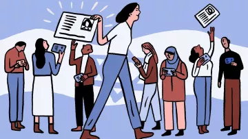 L'immagine mostra un gruppo di persone riunite in un ambiente che sembra essere legato alla comunicazione o all'informazione. Al centro, una figura alta e slanciata tiene in mano un grande foglio, mentre gli altri partecipanti, di diverse etnie e stili, osservano o interagiscono con dispositivi mobili. Alcuni di loro sollevano le mani come se stessero cercando di attirare l'attenzione, mentre altri sono intenti a leggere. Sullo sfondo, ci sono elementi grafici che richiamano l'idea di un contesto culturale o tematico specifico. L'atmosfera è vivace e comunicativa.