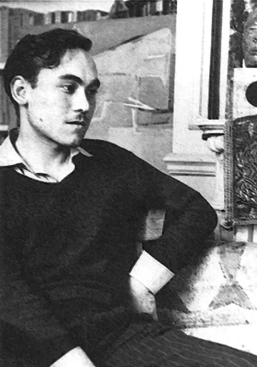 L'image présente un jeune homme assis, vêtu d'un pull noir et d'une chemise claire. Il a les cheveux foncés et porte une expression pensive, regardant légèrement à gauche. Le décor en arrière-plan suggère un intérieur avec des éléments architecturaux, bien que les détails ne soient pas très clairs. L'atmosphère de la photo semble rétro, avec un contraste marqué entre les ombres et la lumière.